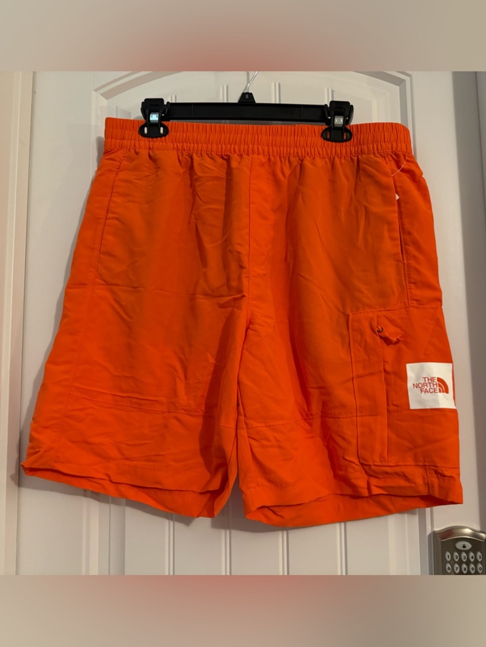 Cool The North Face men's size L retro orange drawstring nylon shorts new